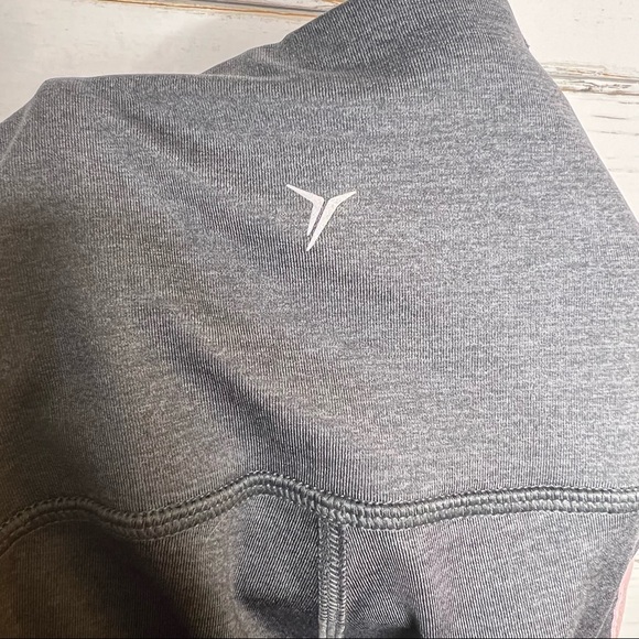 Old Navy Active Leggings Gray Pink Colorblock 7/8 High Waisted XS - Picture 5 of 5